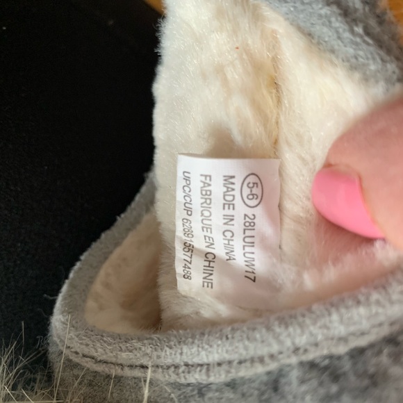 Slippers - Picture 4 of 4